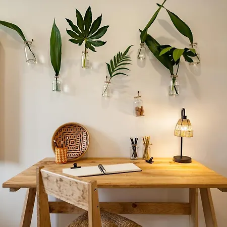 Taman - Three Bedroom In Casanova Street