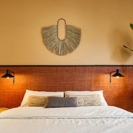 Apartment Taman - Three Bedroom In Casanova Street *