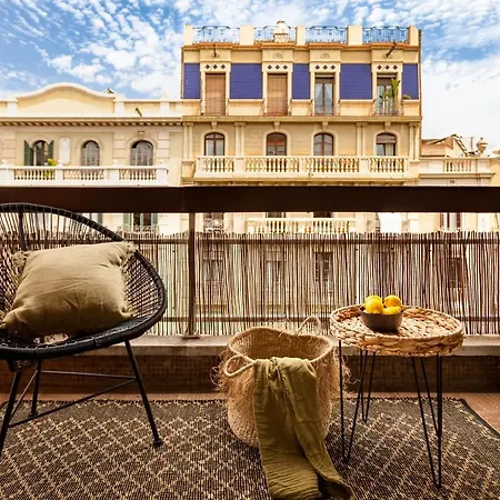 Taman - Three Bedroom In Casanova Street Apartment